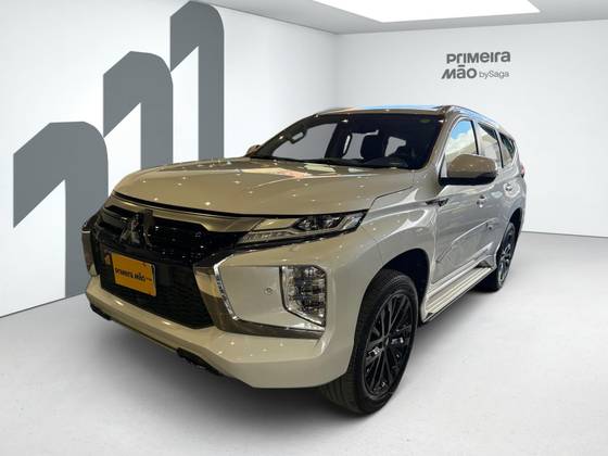 MITSUBISHI PAJERO SPORT 2.4 16V MIVEC TURBO DIESEL LEGEND BLACK AWD AUTOMÁTICO